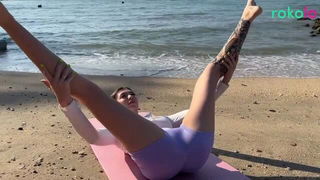 Vallery Ray beach yoga tease sex video