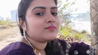 Indian beauty Eshita outdoor selfie xxx movie